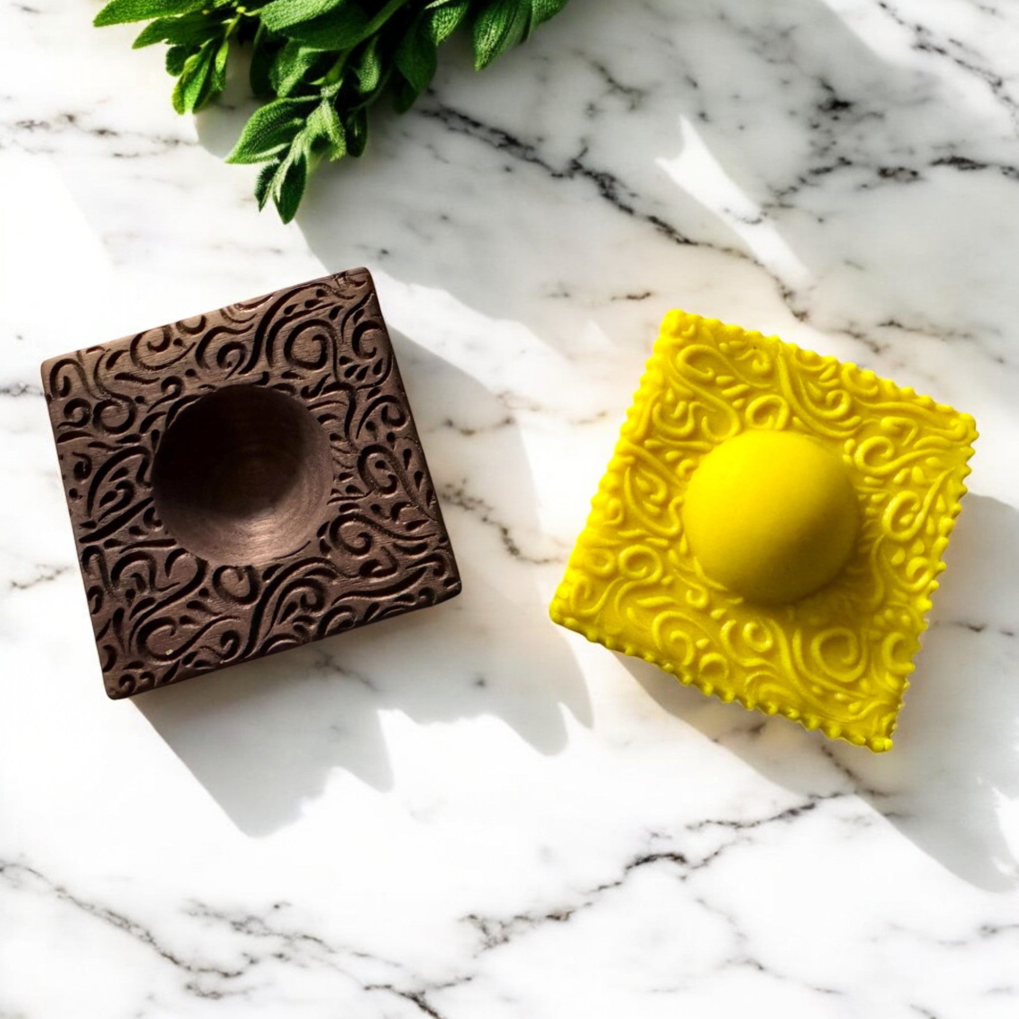 Artisan Ravioli Mold – Solid Wood, Detailed Design