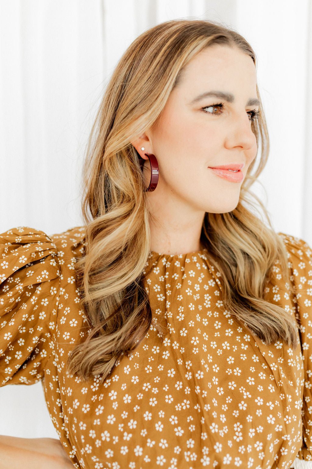 Ashley Medium Hoop Earrings - Maroon