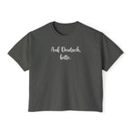 Auf Deutsch bitte Boxy Tee, German Phrase Shirt, Cropped White Tee T-Shirt La Vie Bien Auf Deutsch bitte Boxy Tee, German Phrase Shirt, Cropped White Tee