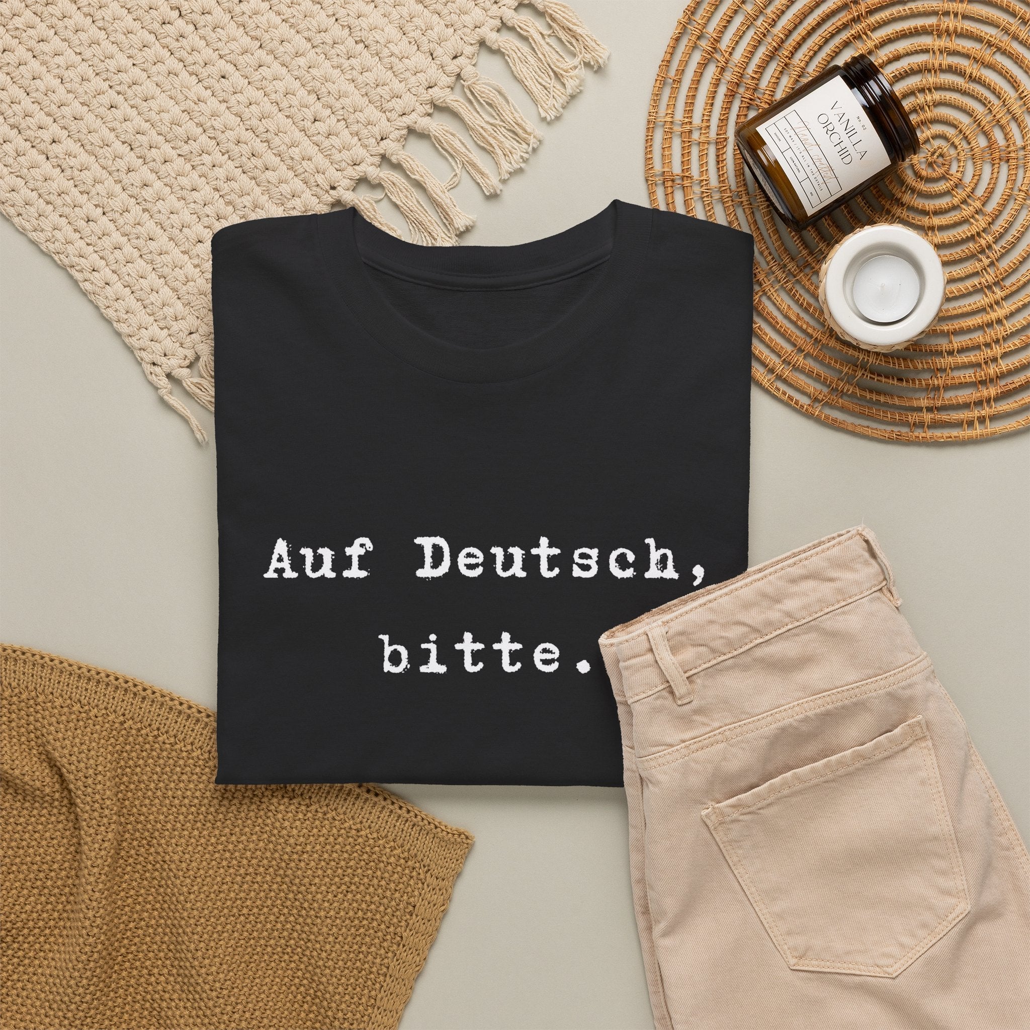 Auf Deutsch, bitte. German Language Tee Shirt, unisex top for German speakers T-Shirt La Vie Bien Auf Deutsch, bitte. German Language Tee Shirt, unisex top for German speakers