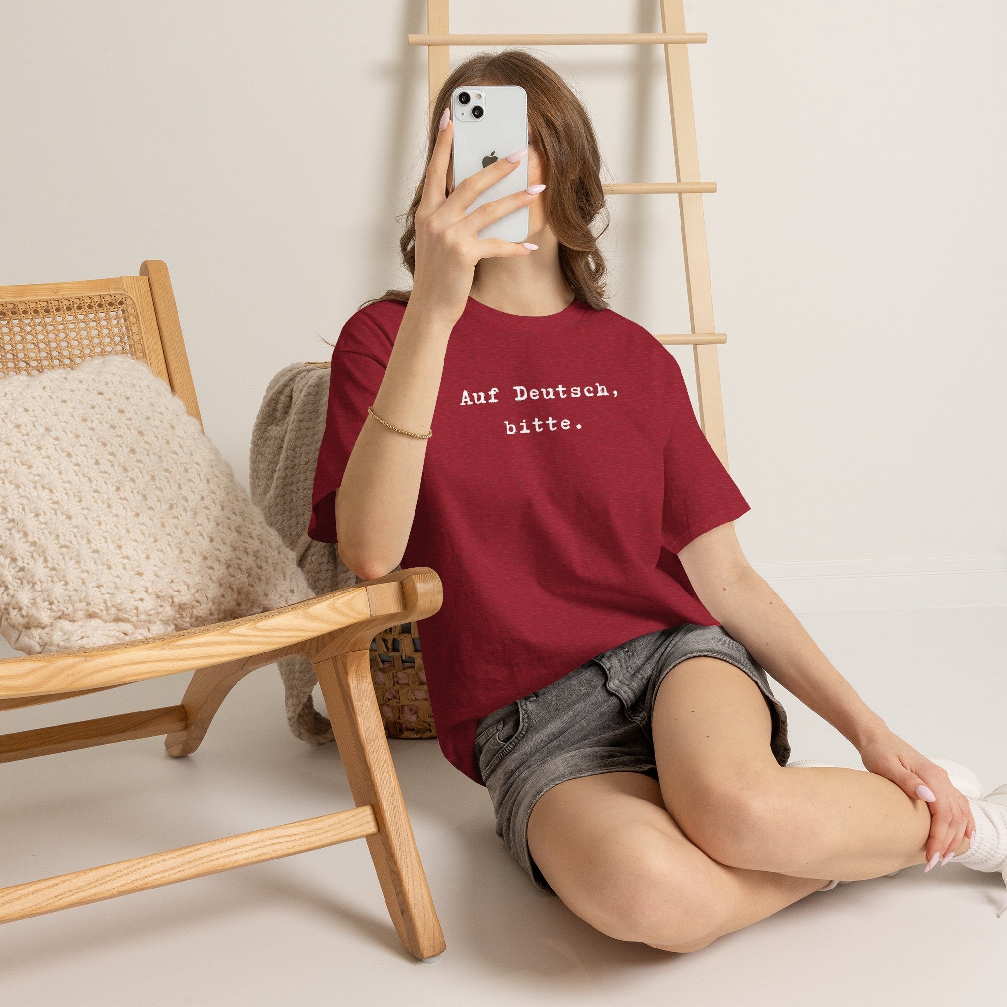 Auf Deutsch, bitte. German Language Tee Shirt, unisex top for German speakers T-Shirt La Vie Bien Auf Deutsch, bitte. German Language Tee Shirt, unisex top for German speakers