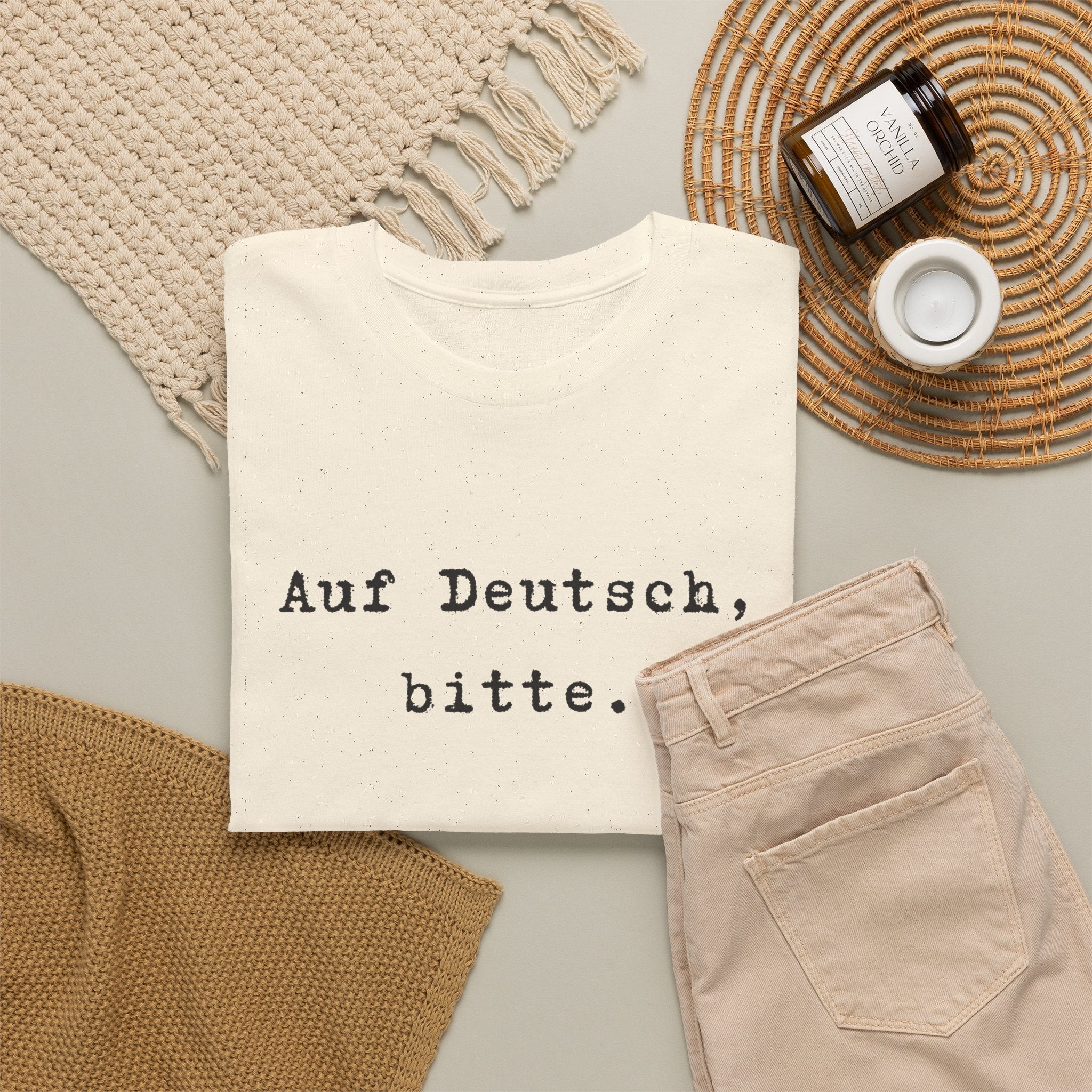 Auf Deutsch, bitte. German Language Tee Shirt, unisex top for German speakers T-Shirt La Vie Bien Auf Deutsch, bitte. German Language Tee Shirt, unisex top for German speakers