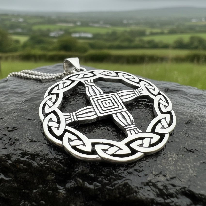Aura Irish Saint Brigid's Cross Necklace in Sterling Silver Pendant La Vie Bien Aura Irish Saint Brigid's Cross Necklace in Sterling Silver