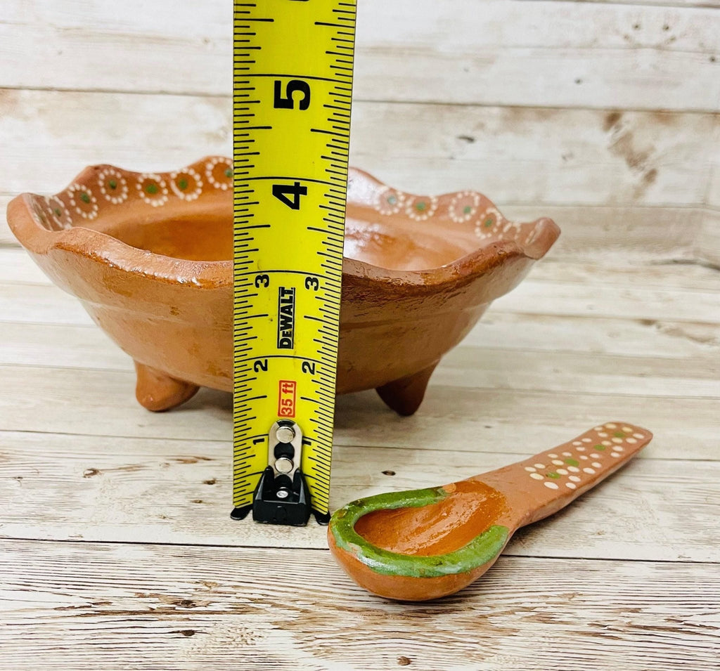 Authentic Mexican Molcajete with Spoon Molcajete Mexicano de Barro con Cuchara La Vie Bien Authentic Mexican Molcajete with Spoon Molcajete Mexicano de Barro con Cuchara