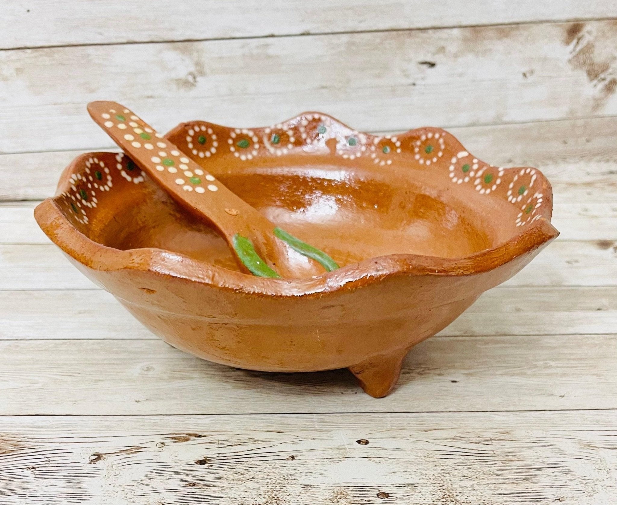 Authentic Mexican Molcajete with Spoon Molcajete Mexicano de Barro con Cuchara La Vie Bien Authentic Mexican Molcajete with Spoon Molcajete Mexicano de Barro con Cuchara