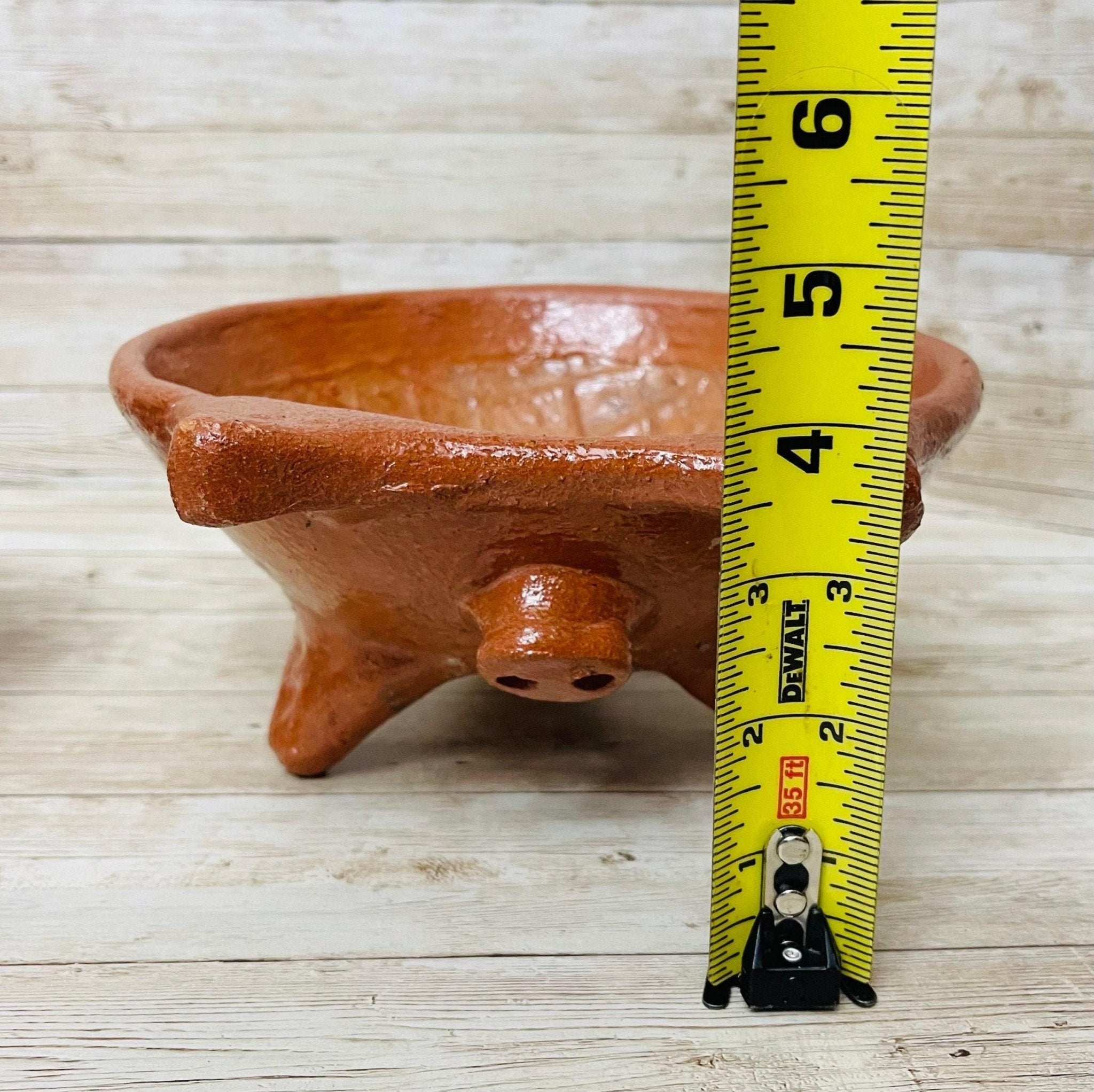 Authentic Mexican Pig Molcajete Molcajete Mexicano de Barro en Forna de Marranito La Vie Bien Authentic Mexican Pig Molcajete Molcajete Mexicano de Barro en Forna de Marranito