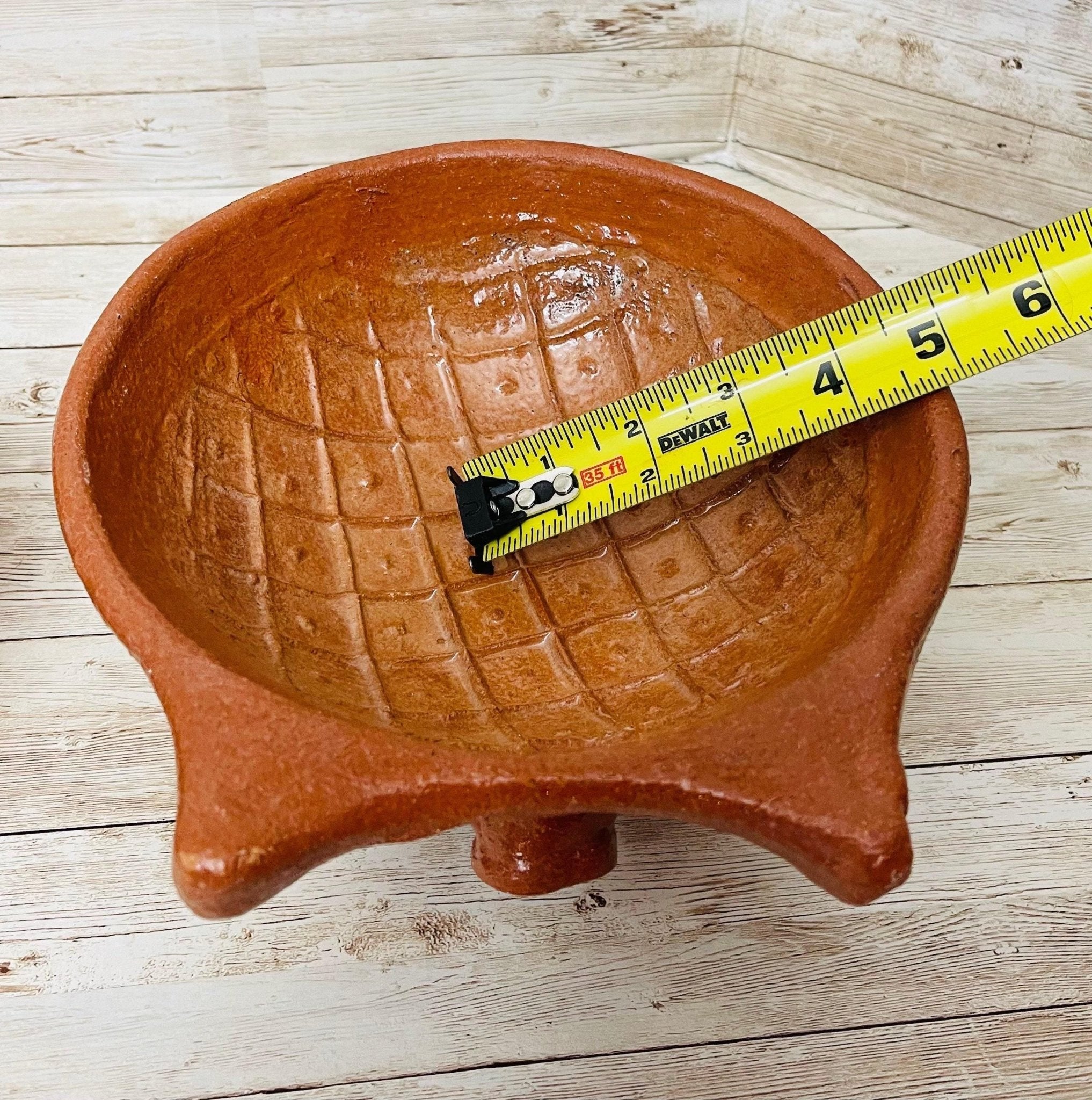 Authentic Mexican Pig Molcajete Molcajete Mexicano de Barro en Forna de Marranito La Vie Bien Authentic Mexican Pig Molcajete Molcajete Mexicano de Barro en Forna de Marranito