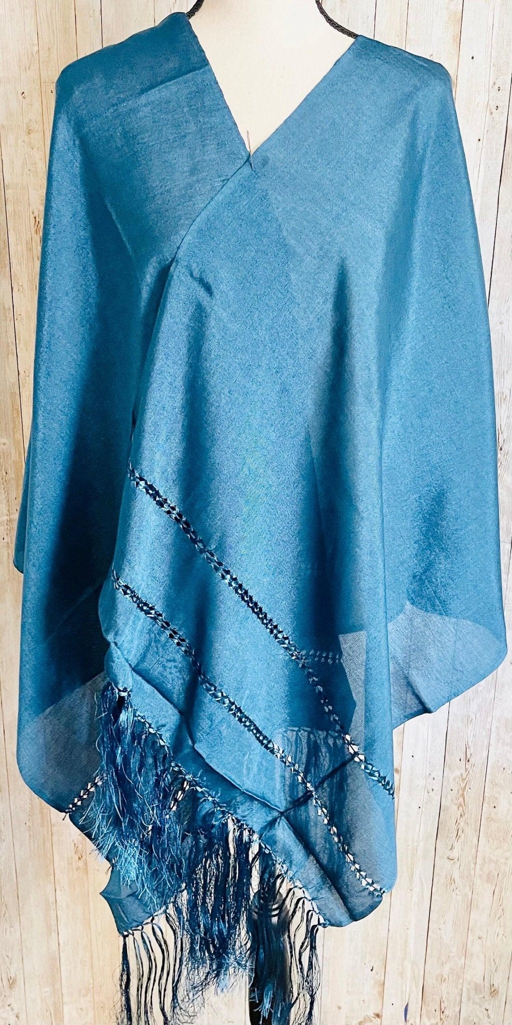 Authentic Mexican Silk Shawl Wrap Reboso Mexicano De Artiseda La Vie Bien Authentic Mexican Silk Shawl Wrap Reboso Mexicano De Artiseda
