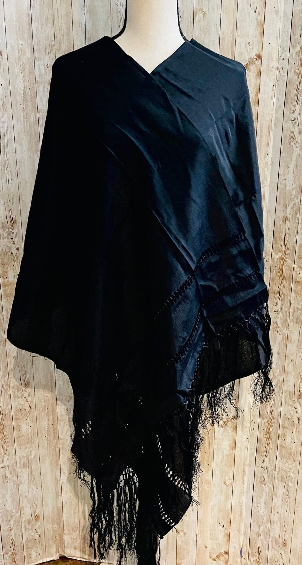 Authentic Mexican Silk Shawl Wrap Reboso Mexicano De Artiseda La Vie Bien Authentic Mexican Silk Shawl Wrap Reboso Mexicano De Artiseda