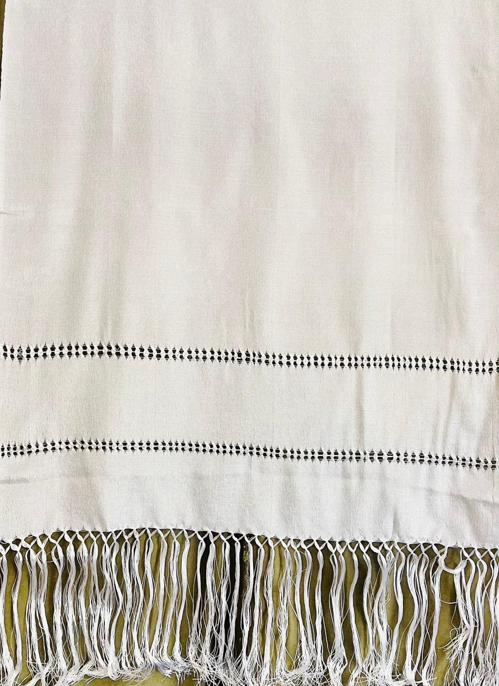 Authentic Mexican Silk Wrap Shawl Reboso Mexicano De Artiseda La Vie Bien Authentic Mexican Silk Wrap Shawl Reboso Mexicano De Artiseda