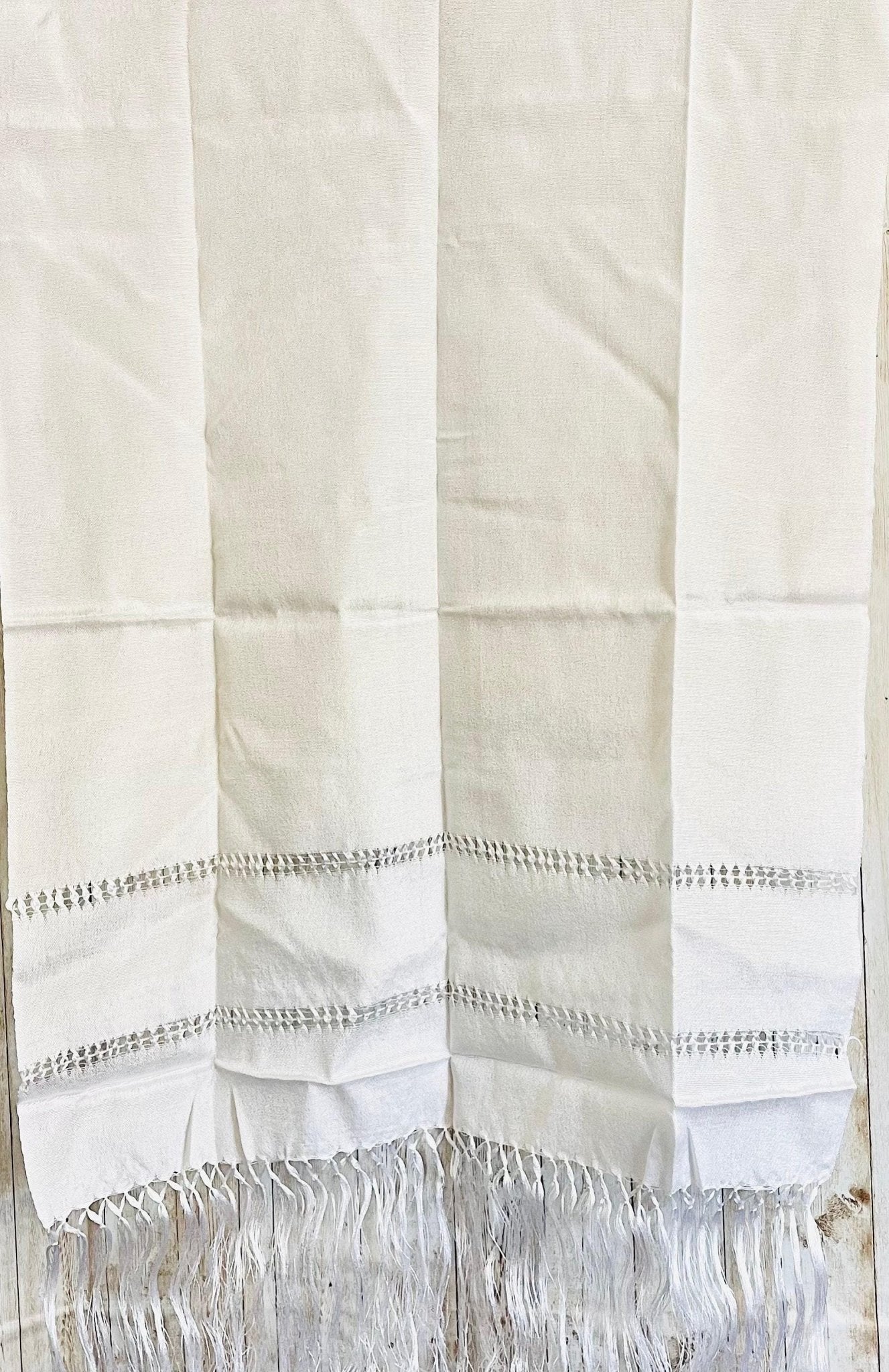Authentic Mexican Silk Wrap Shawl Reboso Mexicano De Artiseda La Vie Bien Authentic Mexican Silk Wrap Shawl Reboso Mexicano De Artiseda