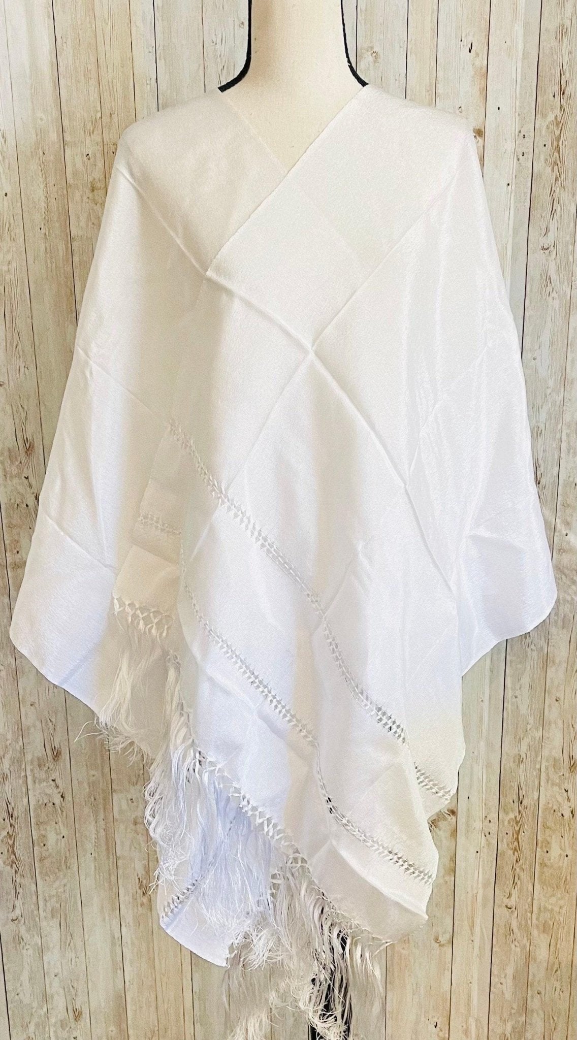 Authentic Mexican Silk Wrap Shawl Reboso Mexicano De Artiseda La Vie Bien Authentic Mexican Silk Wrap Shawl Reboso Mexicano De Artiseda