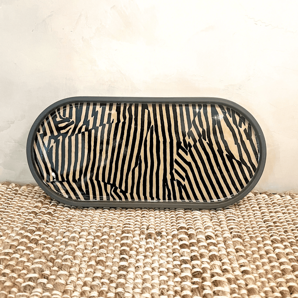 Avant Graphic Lacquered Oval Tray