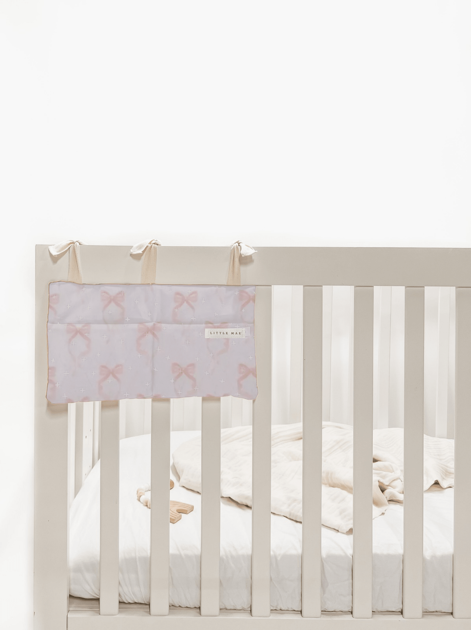 Baby Crib Diaper Caddy Storage Organizer Nursery Room Baby Crib Storage La Vie Bien Baby Crib Diaper Caddy Storage Organizer Nursery Room