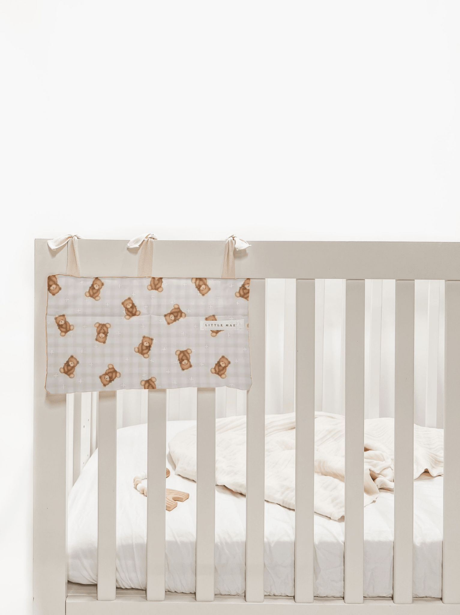 Baby Crib Diaper Caddy Storage Organizer Nursery Room Baby Crib Storage La Vie Bien Baby Crib Diaper Caddy Storage Organizer Nursery Room