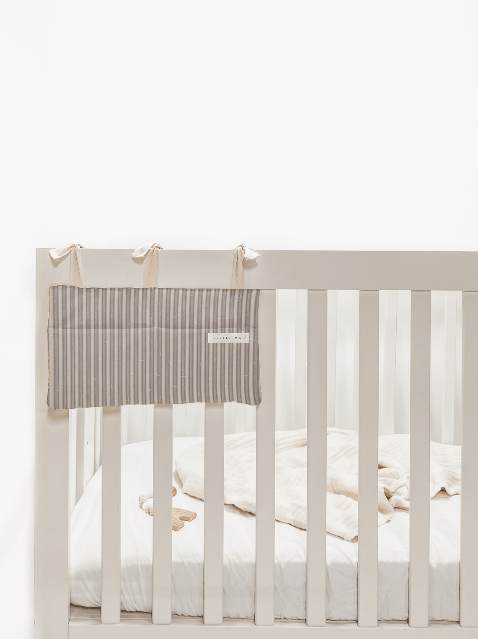 Baby Crib Diaper Caddy Storage Organizer Nursery Room Baby Crib Storage La Vie Bien Baby Crib Diaper Caddy Storage Organizer Nursery Room