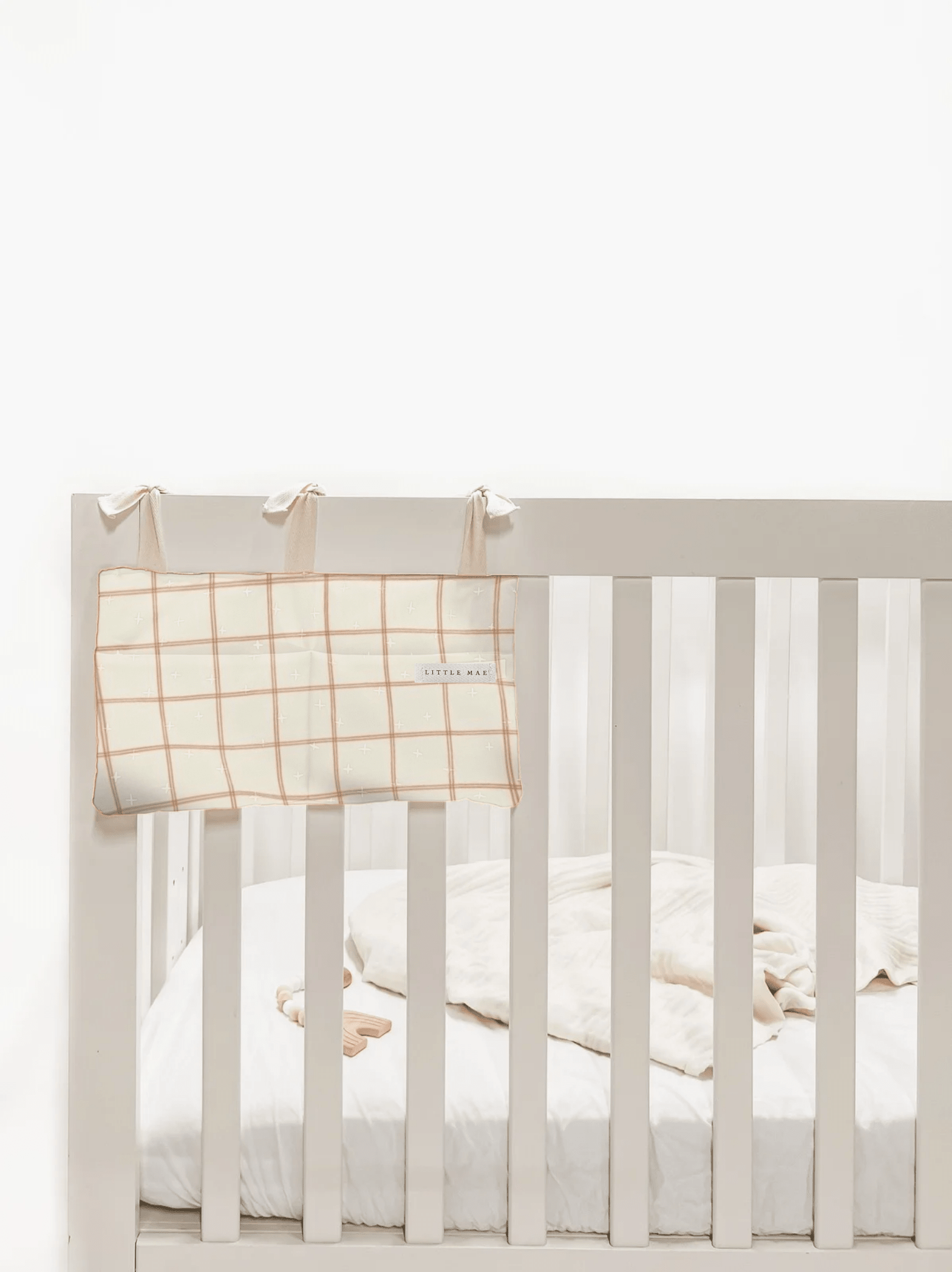 Baby Crib Diaper Caddy Storage Organizer Nursery Room Baby Crib Storage La Vie Bien Baby Crib Diaper Caddy Storage Organizer Nursery Room