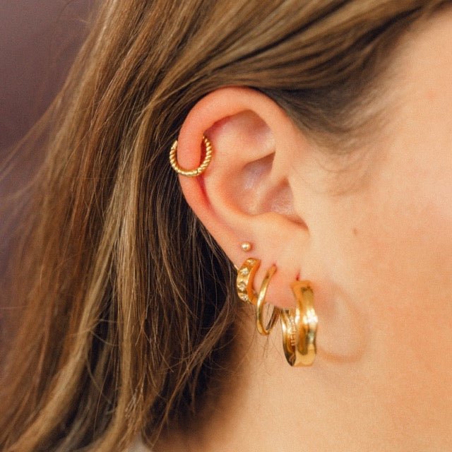 Bangle Rounded Huggie Hoop Earrings Earrings La Vie Bien Bangle Rounded Huggie Hoop Earrings