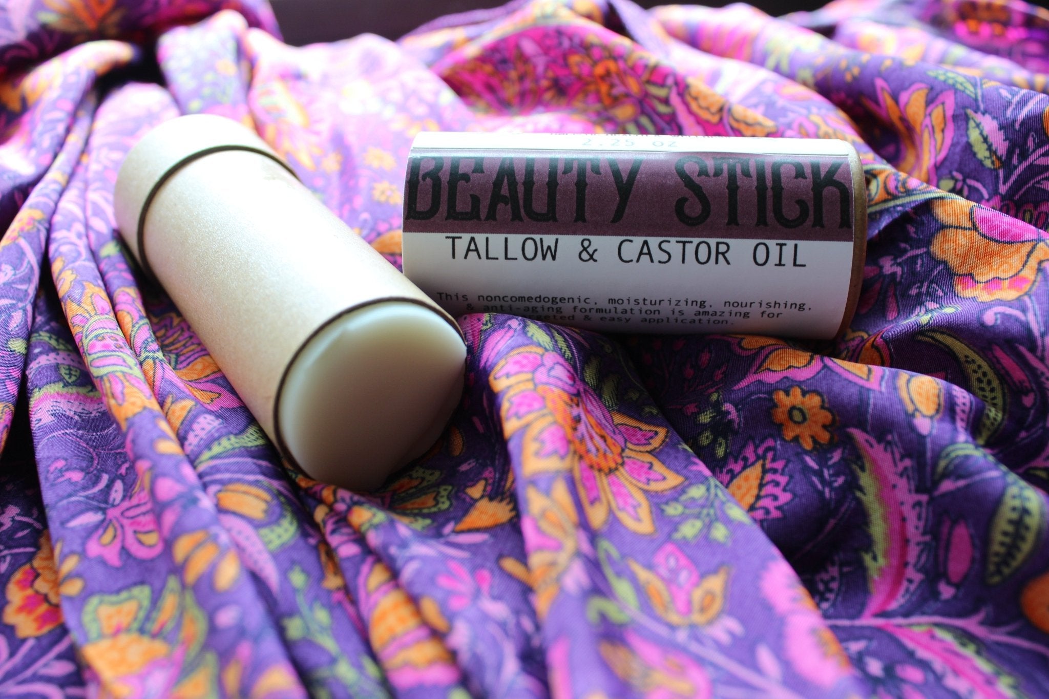 Beauty Stick | Tallow | Castor Oil | Anti-Aging moisturizer La Vie Bien Beauty Stick | Tallow | Castor Oil | Anti-Aging