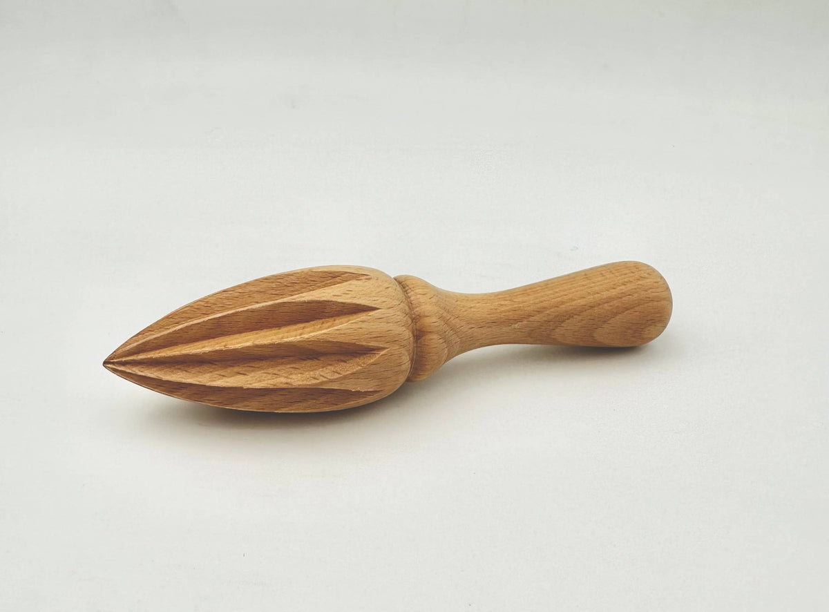 Beech Wood Citrus Juicer | Plastic-Free Manual Juicer | Compostable Kitchen Tool La Vie Bien Beech Wood Citrus Juicer | Plastic-Free Manual Juicer | Compostable Kitchen Tool