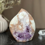 Big amethyst crystal, amethyst stone piece Amethyst Geodes La Vie Bien Big amethyst crystal, amethyst stone piece