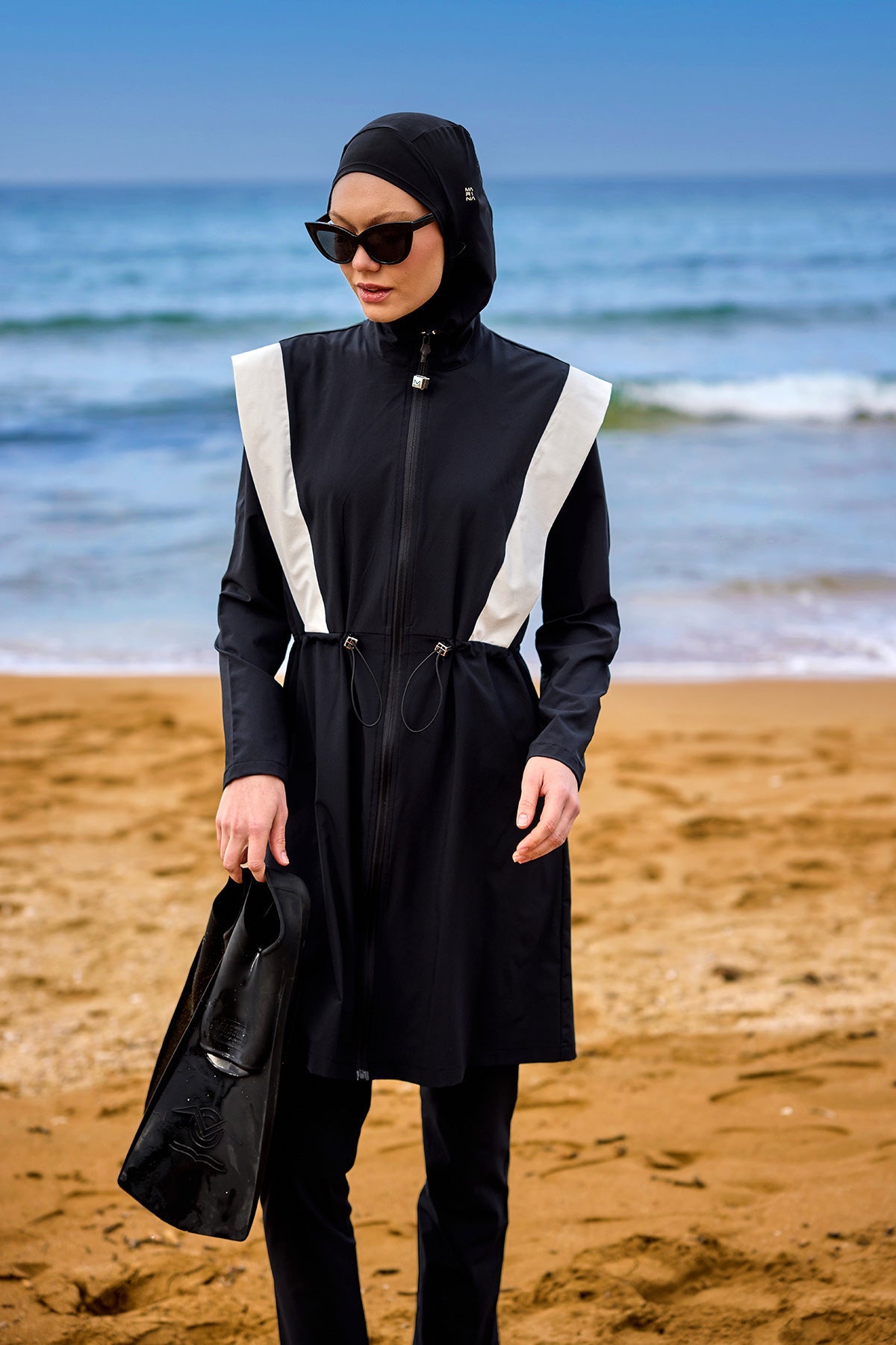 Black Adjustable Waist Modest Burkini Set M2526-1 Covered Burkini Swimwear La Vie Bien Black Adjustable Waist Modest Burkini Set M2526-1