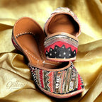 Black Ethnic Leather Punjabi Jutti with Sequence Work | Indian Women Footwear | Womens' Mojari | Khussa Shoes for Women | Indian Ballet Flats Jutti La Vie Bien Black Ethnic Leather Punjabi Jutti with Sequence Work | Indian Women Footwear | Womens' Mojari | Khussa Shoes for Women | Indian Ballet Flats