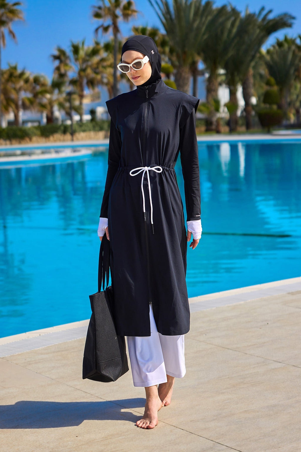 Black Full Coverage Islamic Swimwear Burkini Set M2501-2 Covered Burkini Swimwear La Vie Bien Black Full Coverage Islamic Swimwear Burkini Set M2501-2