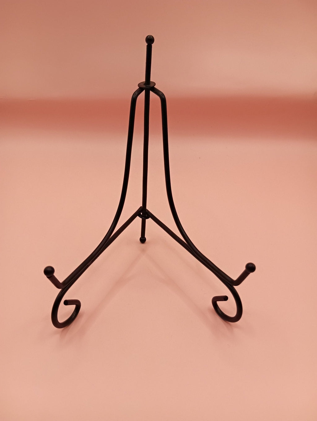 Black Metal Display Easel Accent Decor La Vie Bien Black Metal Display Easel