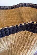 Black-Trimmed Wave La Vie Bien Black-Trimmed Wave