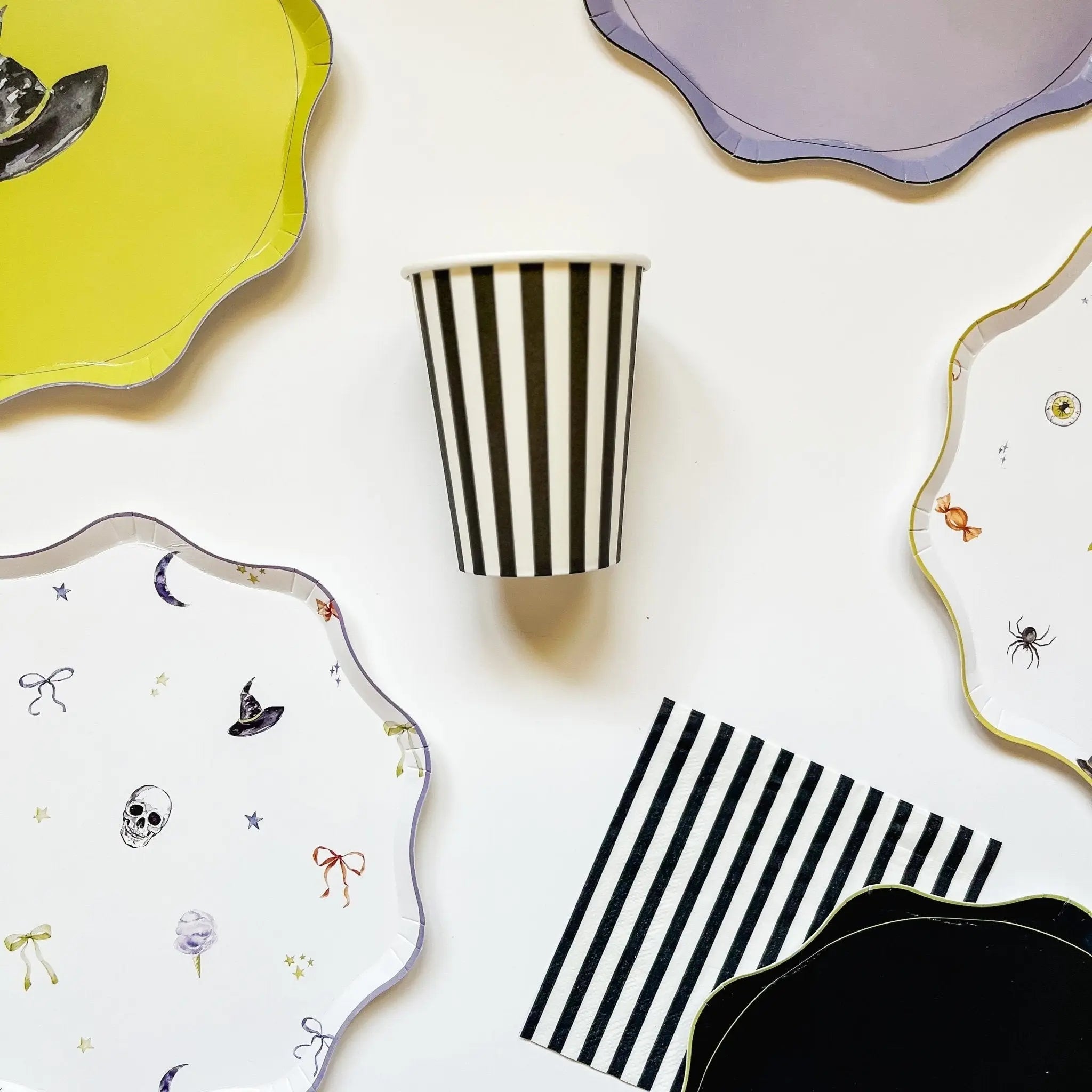 Black & White Striped Cup (12pcs)