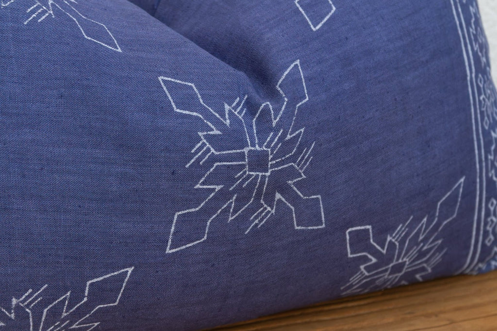 Blockprint Linen Jaipur Lumbar "Indigo" Pillow Cover Pillow La Vie Bien Blockprint Linen Jaipur Lumbar "Indigo" Pillow Cover