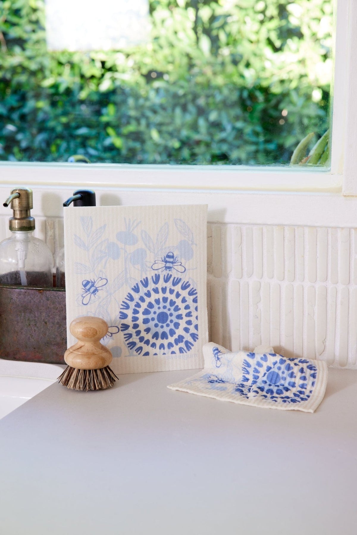 Bloom in Blue Swedish Dishcloth Swedish Dishcloths La Vie Bien Bloom in Blue Swedish Dishcloth