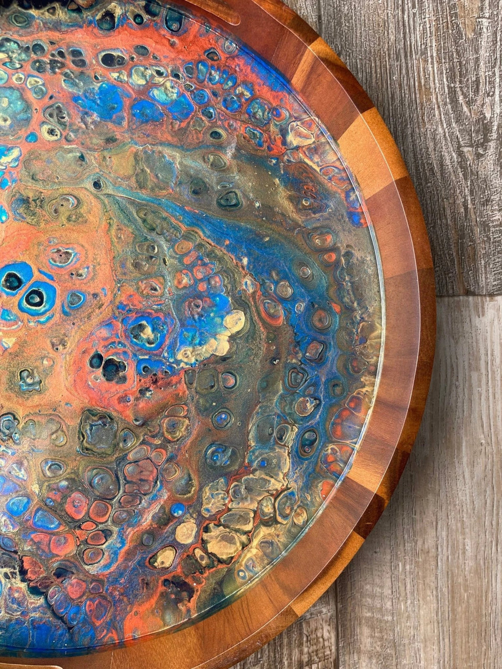 Blue Penny Large Round Acacia Wood Tray