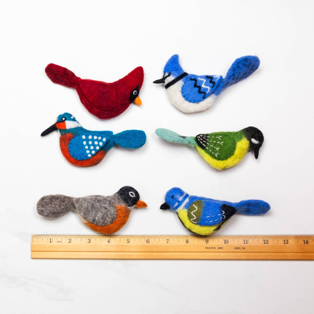 Blue, yellow, green & black bird handmade felt Finger Puppet - Sensory Play for kids - Birds collection La Vie Bien Blue, yellow, green & black bird handmade felt Finger Puppet - Sensory Play for kids - Birds collection
