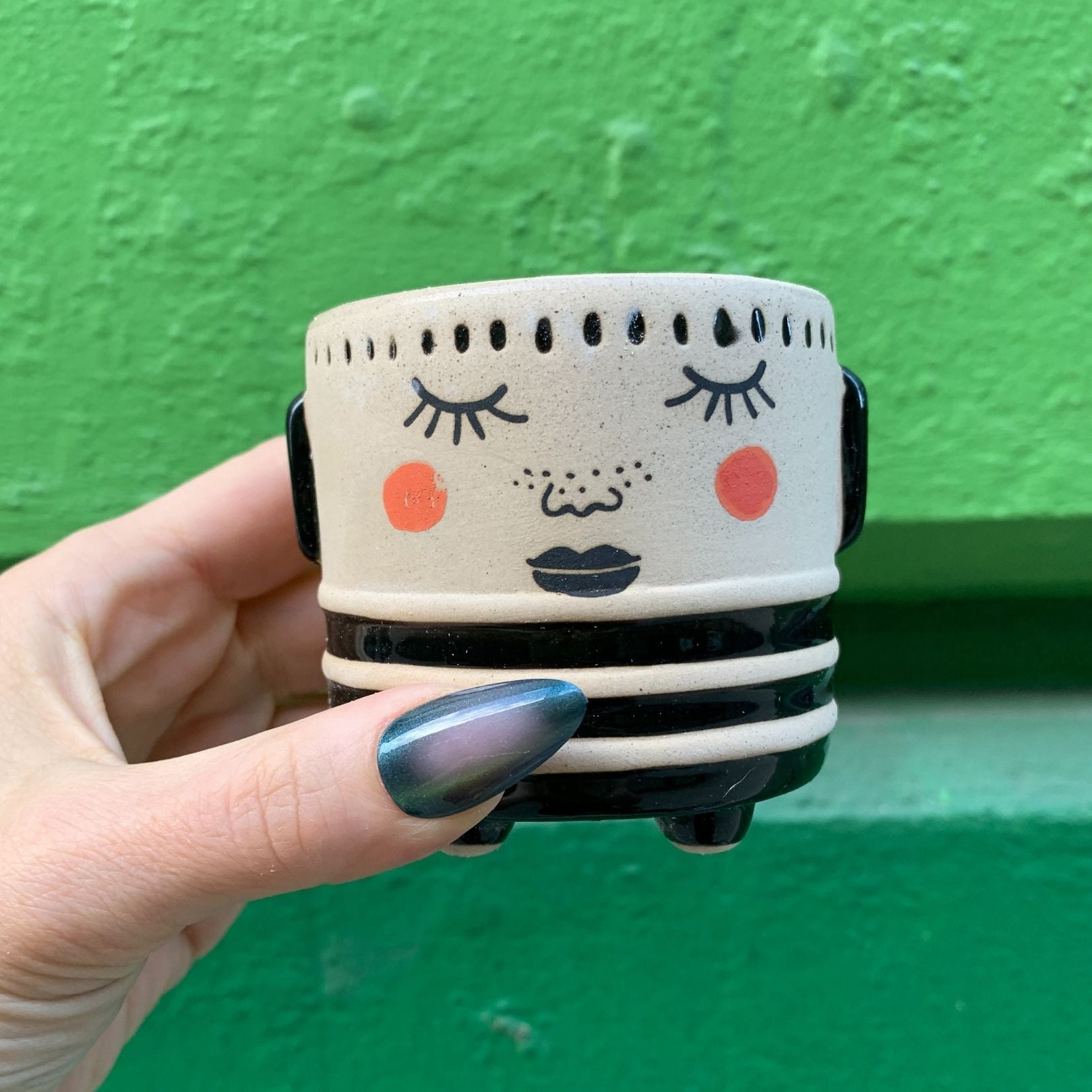 Blushing Face Planter Ceramic Pot Ceramics La Vie Bien Blushing Face Planter Ceramic Pot