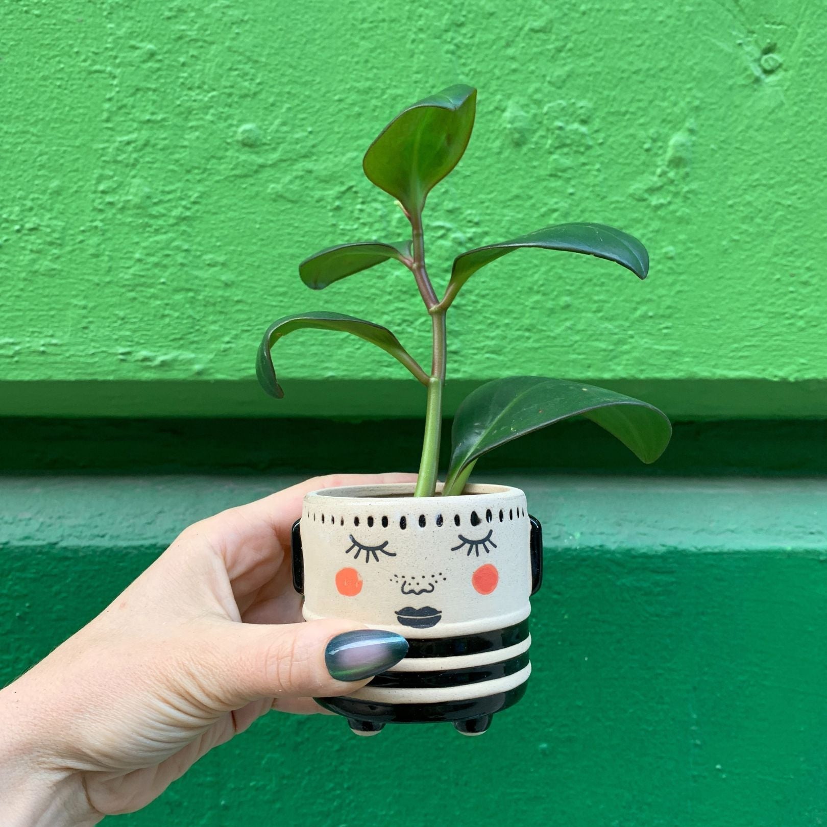 Blushing Face Planter Ceramic Pot Ceramics La Vie Bien Blushing Face Planter Ceramic Pot