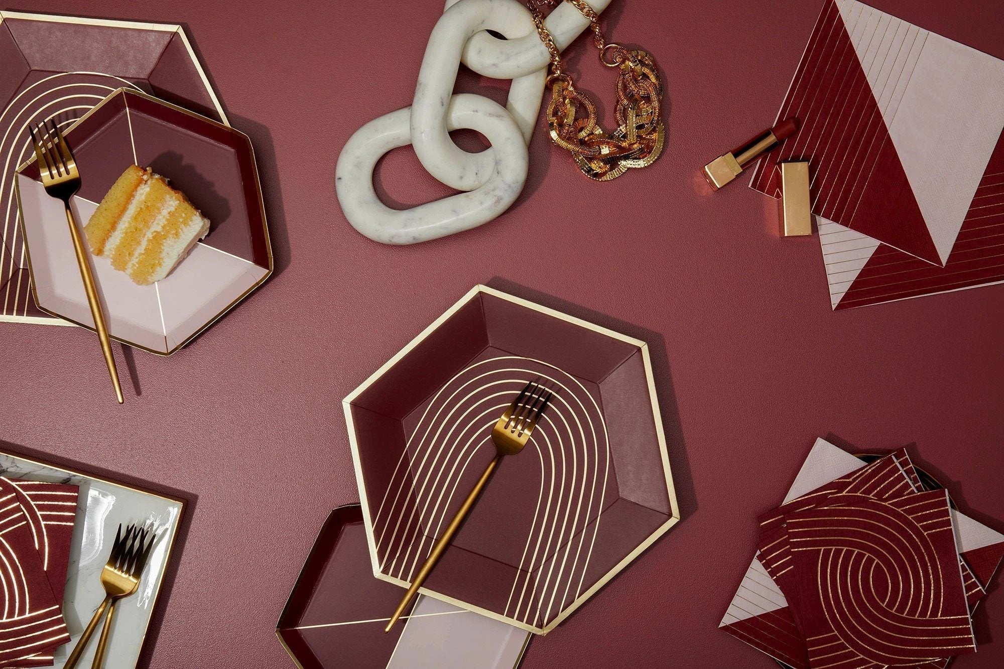 Bordeaux - Maroon Chain Link Cocktail Paper Napkins by Harlow & Grey