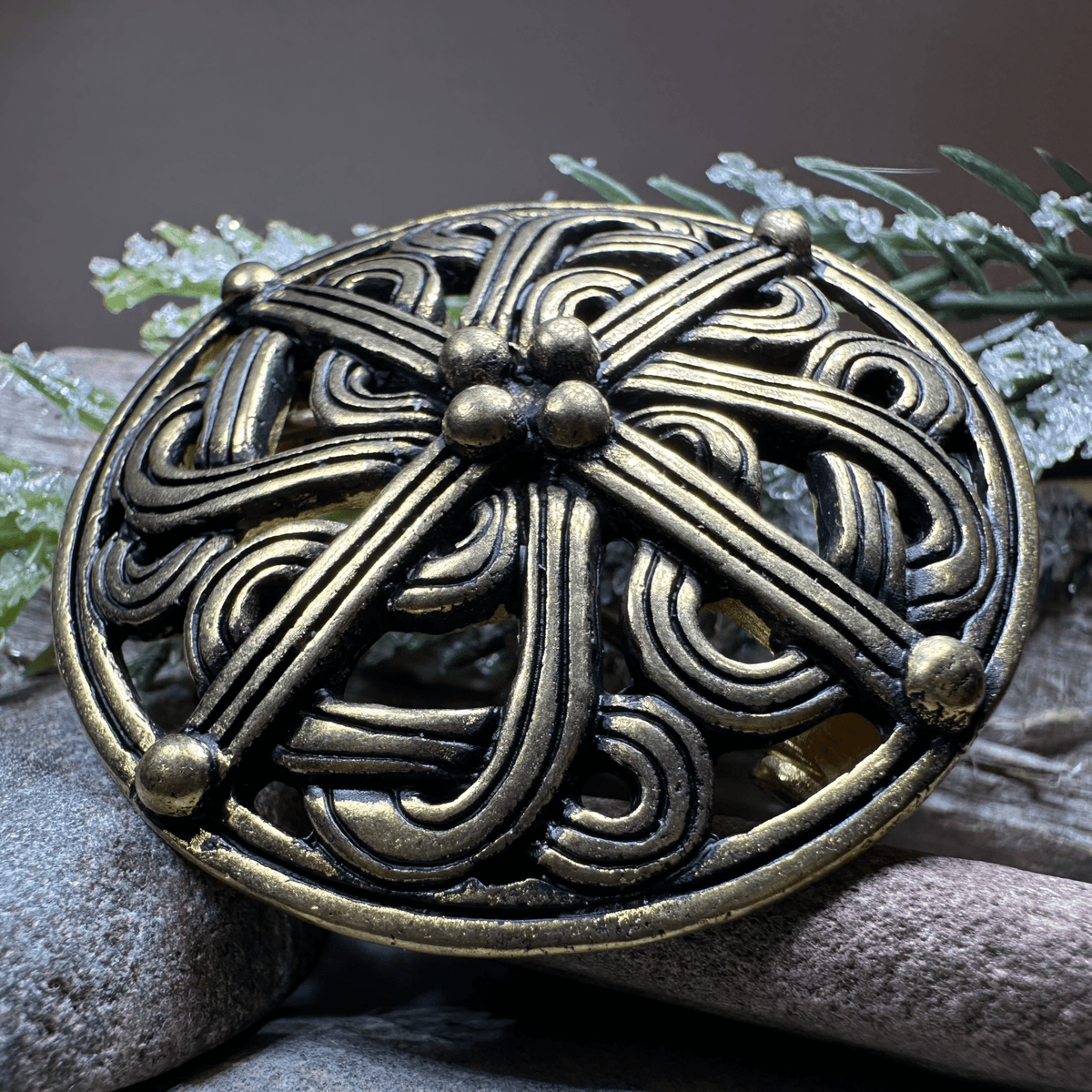 Borre Viking Brooch - Bronze Historical Reproduction Pin Brooch La Vie Bien Borre Viking Brooch - Bronze Historical Reproduction Pin