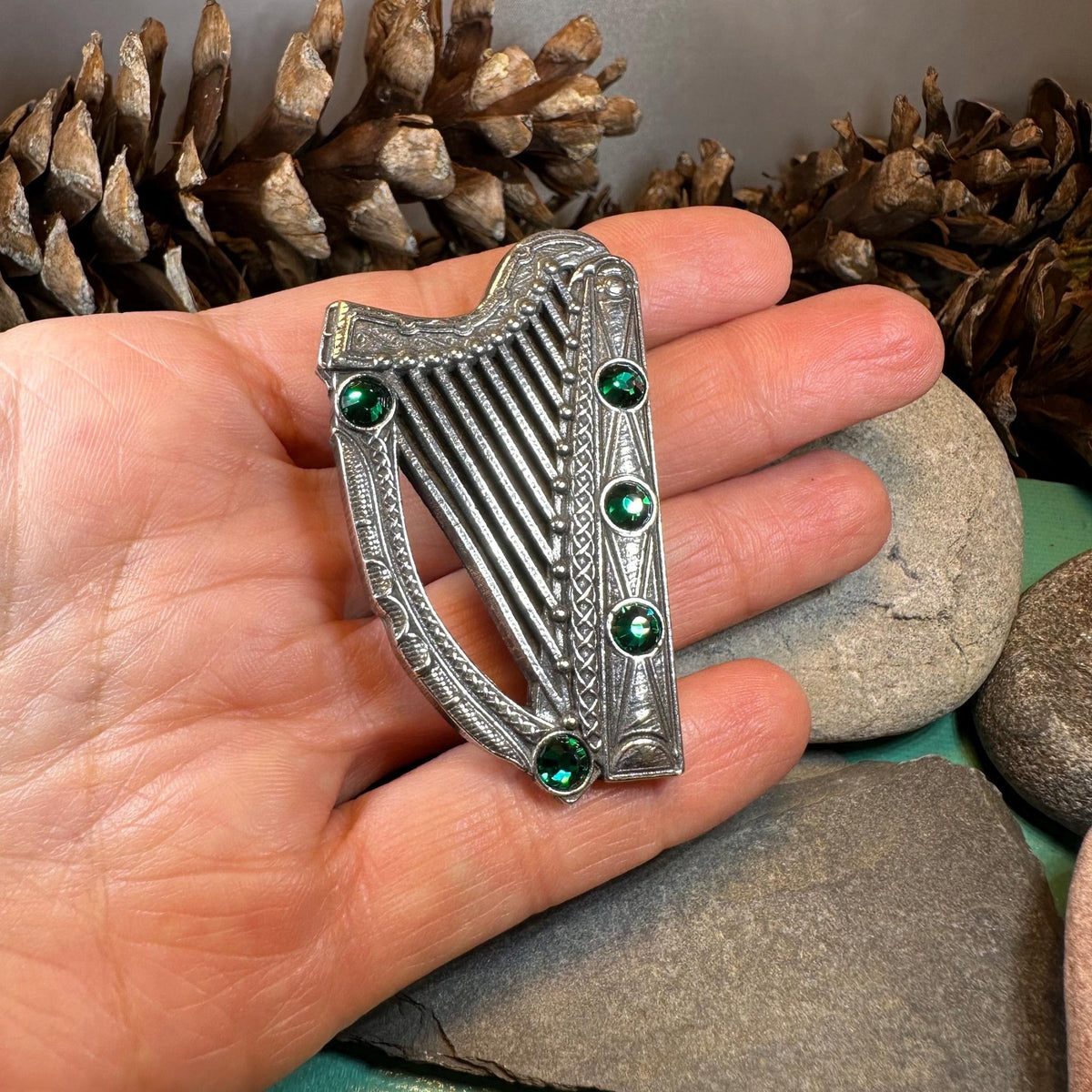 Boru Celtic Harp Brooch - Irish Jewelry Brooch La Vie Bien Boru Celtic Harp Brooch - Irish Jewelry