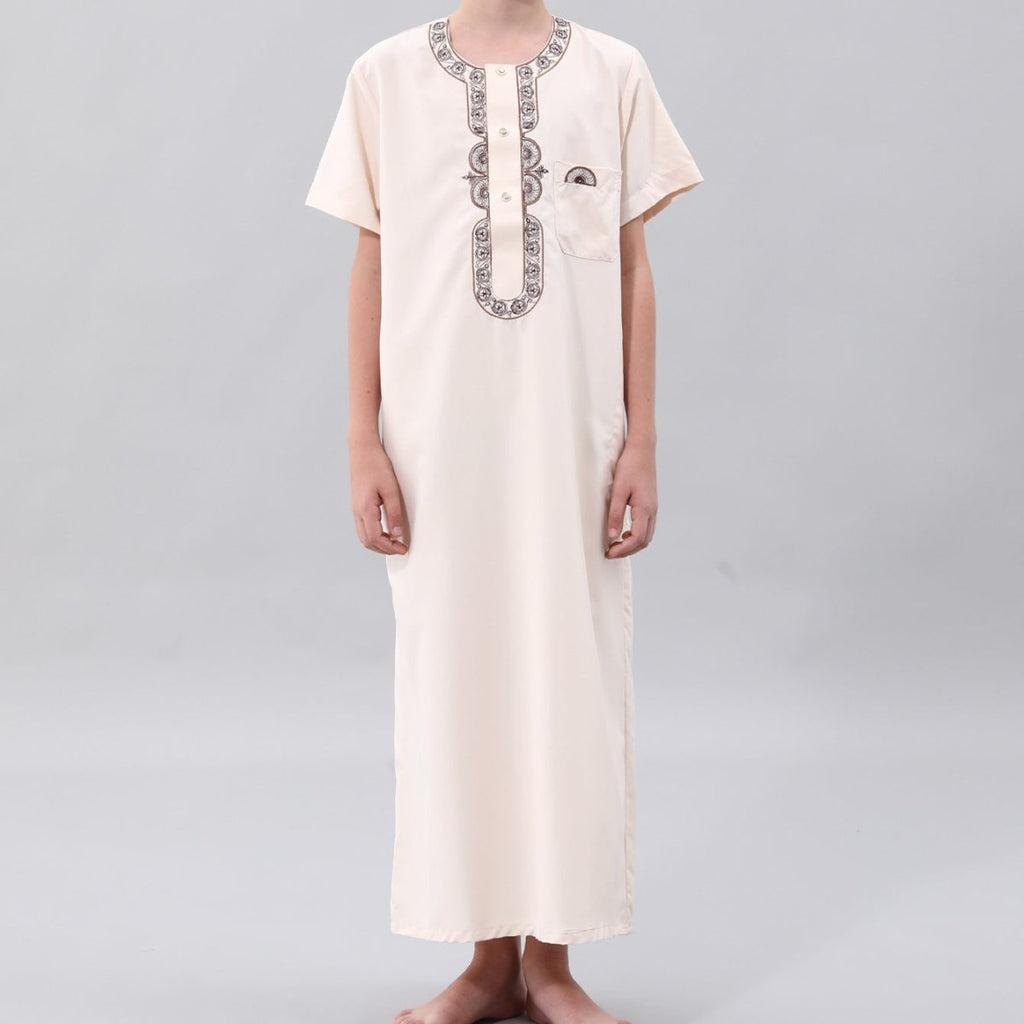 Boys' Embroidered Thobe with Chest Pocket(MKB026) La Vie Bien Boys' Embroidered Thobe with Chest Pocket(MKB026)