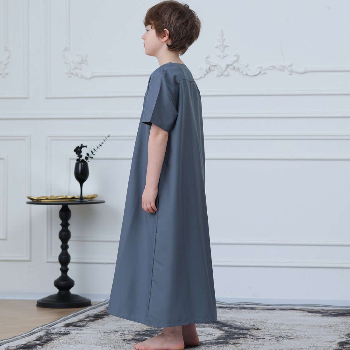 Boys' Embroidered Thobe with Side Pockets(MKB029)