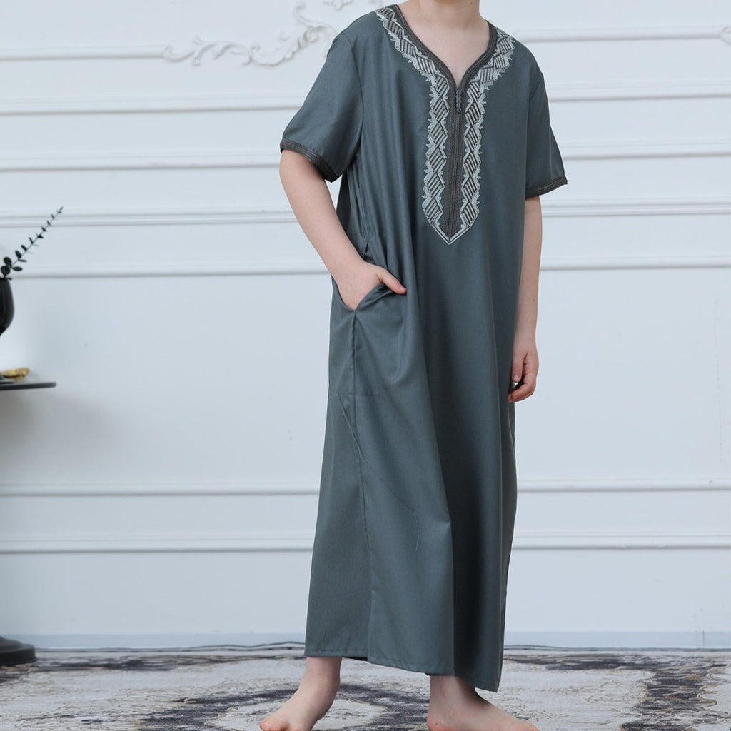 Boys Embroidered Zip-Front Thobe(MKB012) La Vie Bien Boys Embroidered Zip-Front Thobe(MKB012)
