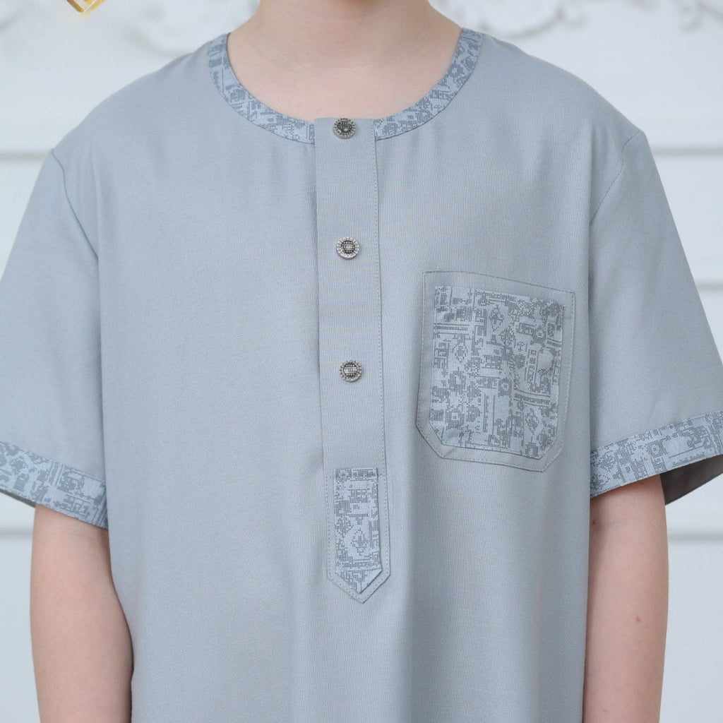 Boys Light Grey Short Sleeve Embroidered Thobe(MKB020) La Vie Bien Boys Light Grey Short Sleeve Embroidered Thobe(MKB020)