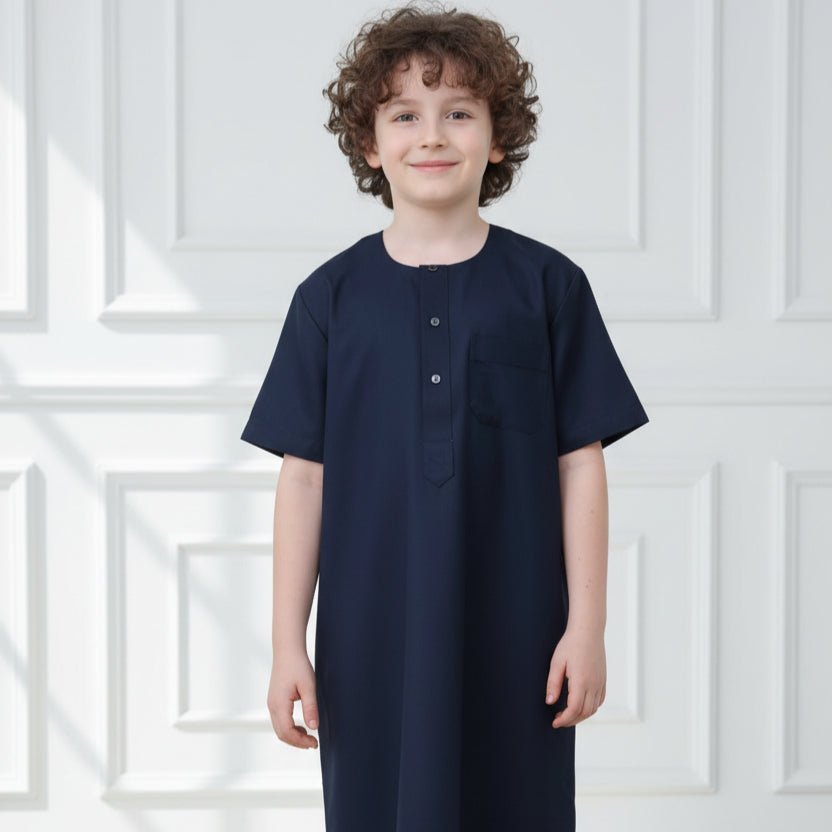 Boys Navy Short Sleeve Thobe with Chest Pocket (MKB022) La Vie Bien Boys Navy Short Sleeve Thobe with Chest Pocket (MKB022)