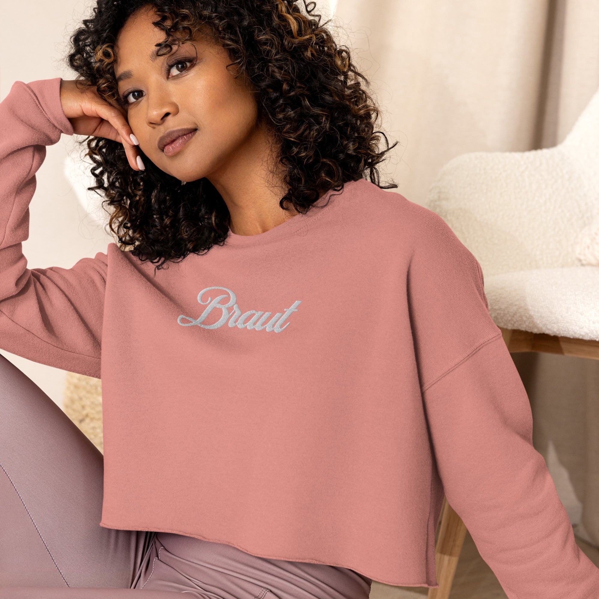 Braut (bride) Crop Sweatshirt