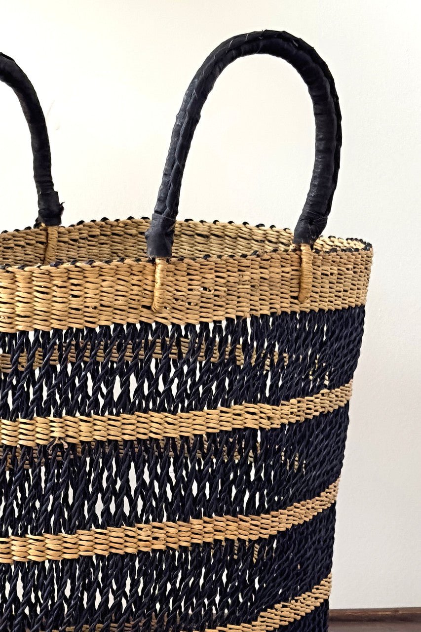 Breezy Tote - Natural & Black La Vie Bien Breezy Tote - Natural & Black
