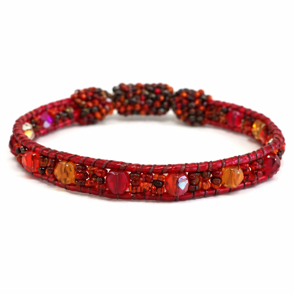 Cuero Bracelet with Magnetic Closure - Guatemala