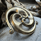 Bronze Gallo-Roman Triquetra Brooch - Bronze Historical Reproduction Pin Brooch La Vie Bien Bronze Gallo-Roman Triquetra Brooch - Bronze Historical Reproduction Pin