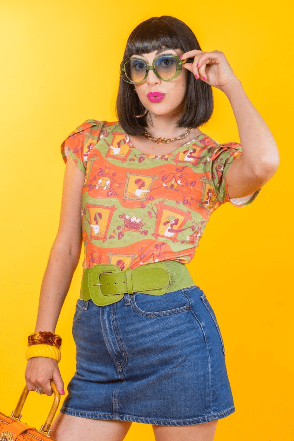Brownstone Betties Tulip Sleeve Tee in Pumpkin & Olive Allover print tee La Vie Bien Brownstone Betties Tulip Sleeve Tee in Pumpkin & Olive